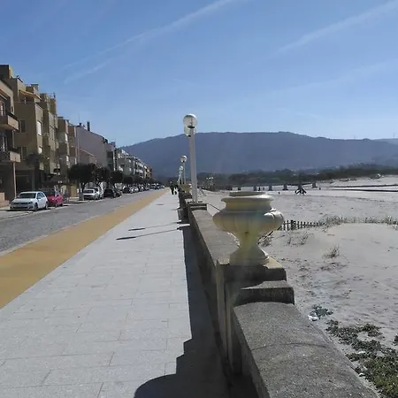 招待所 Farol Do Portinho