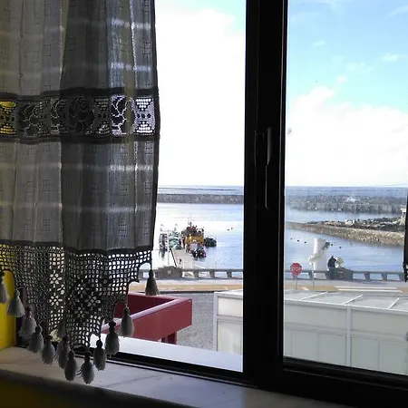 Farol Do Portinho 3* 维拉·普拉亚·德·安科拉