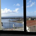 ゲストハウス Farol Do Portinho ヴィラ・プライア・デ・アンコラ