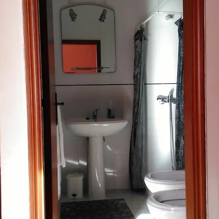 Farol Do Portinho بيت ضيافة 3*