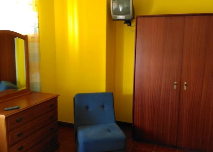 Πανσιόν Farol Do Portinho 3*